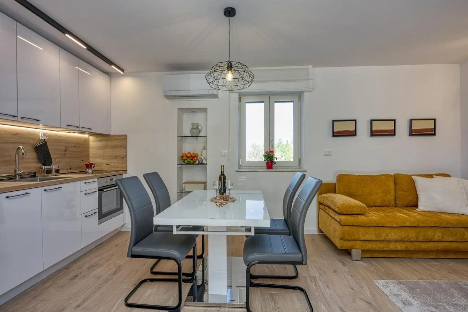 Holiday Home Albina Labin  0*, Labin (Istria)